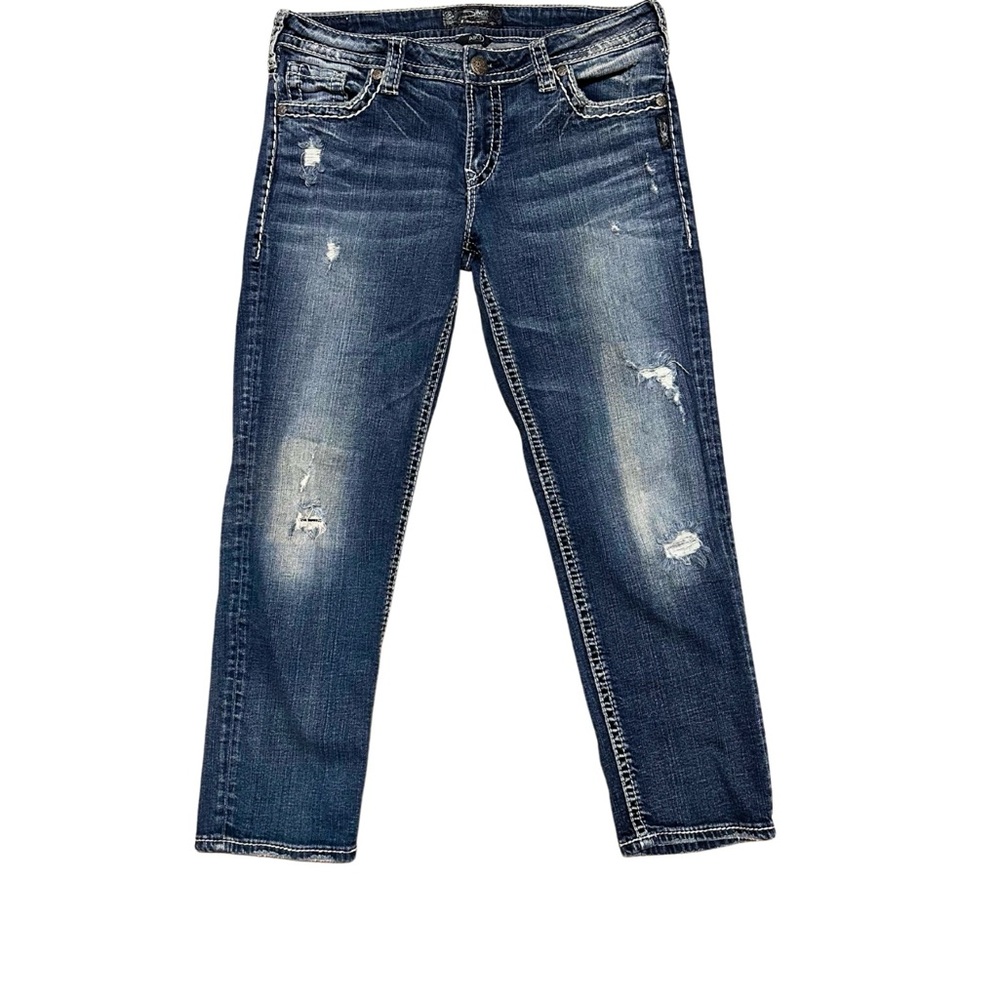 Silver Jeans Distressed low rise in Aiko style size 31x25